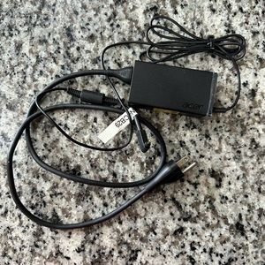 (1) ACER A11-065N1A 19V 3.42A 65W Genuine Original AC Power Adapter Charger